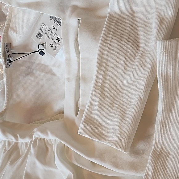 NWT Zara Ballon Sleeve Cropped Blouse, Size M - Picture 5 of 9